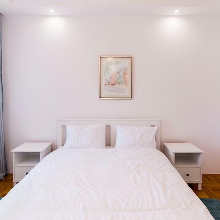Grove Apartment + Free Parking Novi Sad Exterior foto