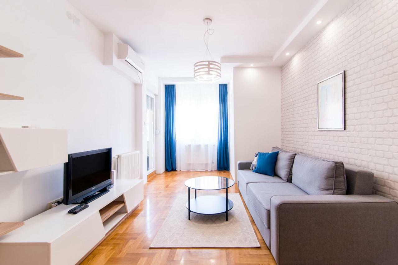 Grove Apartment + Free Parking Novi Sad Exterior foto